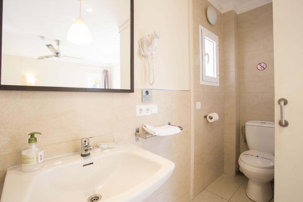 Double or Twin Room Balcony