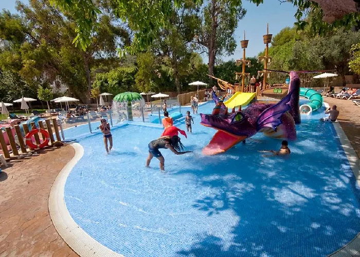 Boutique Fergus Club Font De Sa Cala Beach Font de sa Cala