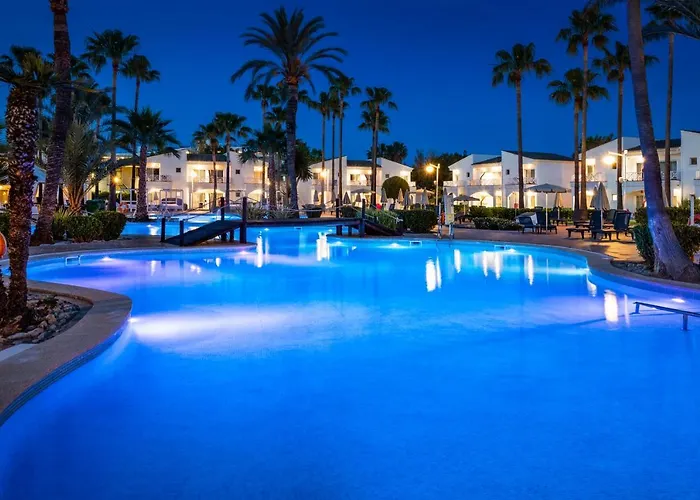 Hotel Garden Saladina - Adults Only Can Picafort  Con una Pista de Golf