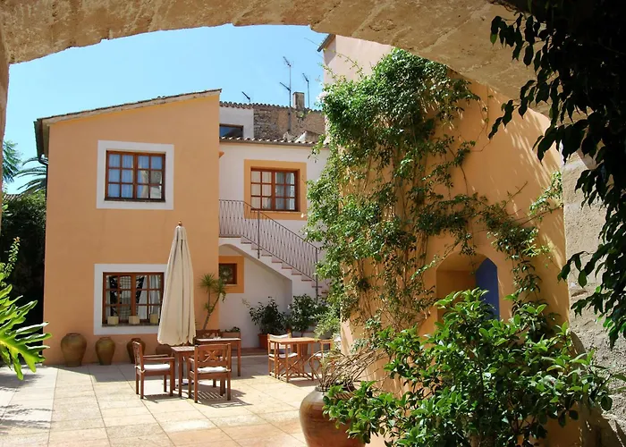 Hotel Can Moragues Artà Con una Pista de Golf