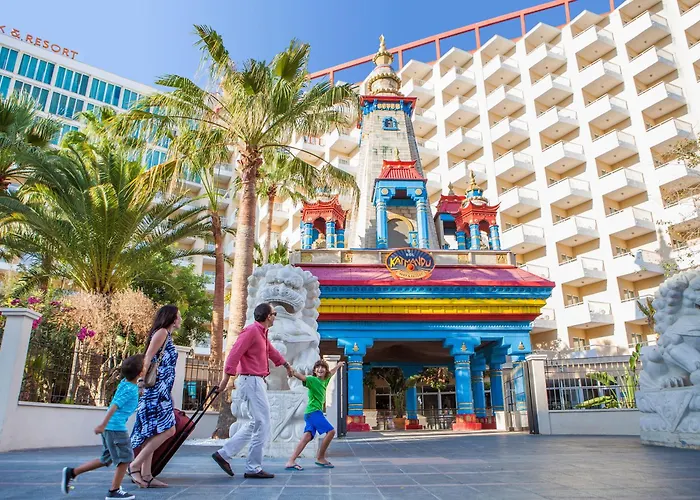 Resort e hotel con parchi acquatici a Magaluf (Mallorca)