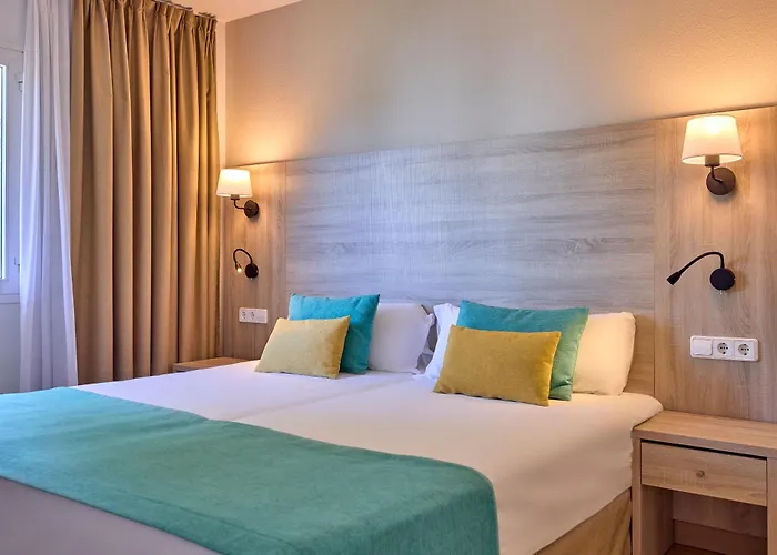 Universal Apartamentos Laguna Garden Canyamel 