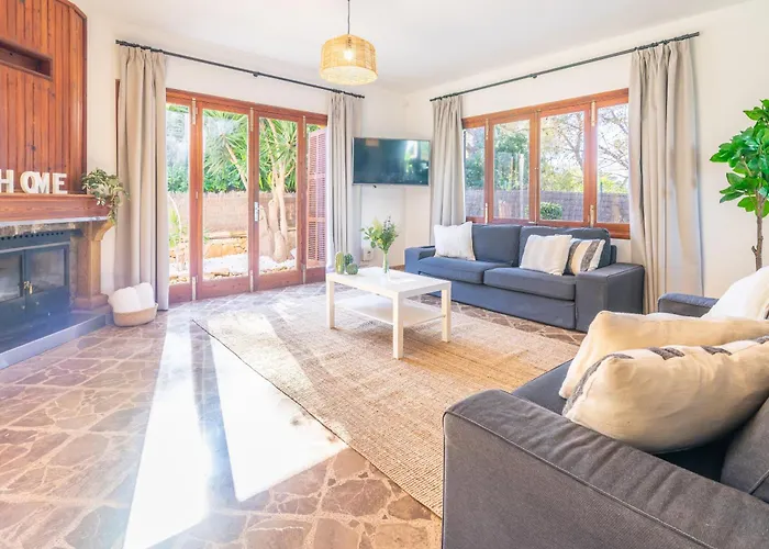 Villa Ribera De Son Veri El Arenal  Privée