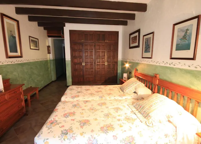 Petit Hotel Ses Rotges - Only Adults Cala Ratjada  Con una Pista de Golf