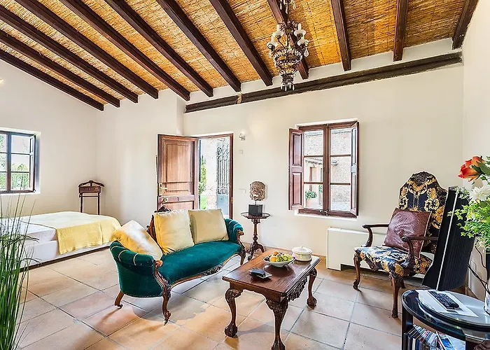 Reads Balance Hotel Santa Maria del Cami 